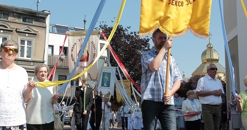 Głód zbawienia. Miłości. Jedności.