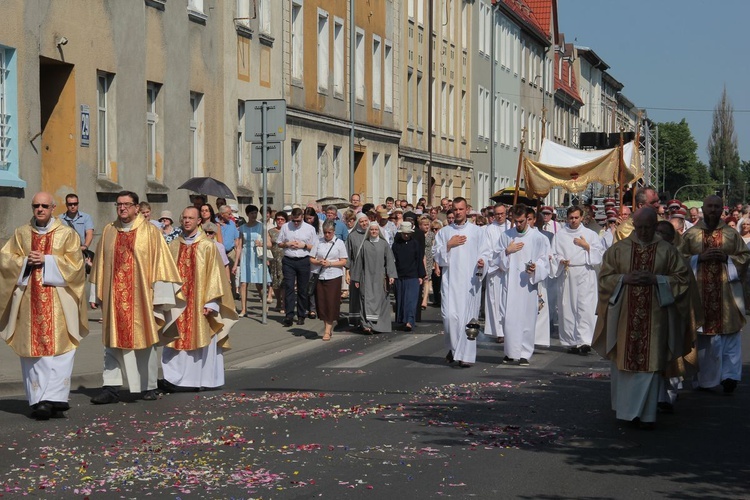 Procesja Bożego Ciała w Koszalinie cz. 1