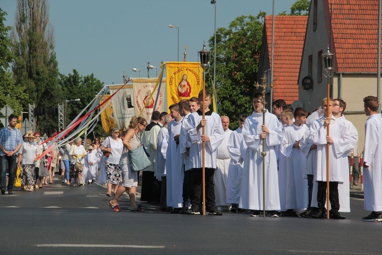 Procesja Bożego Ciała w Koszalinie cz. 1