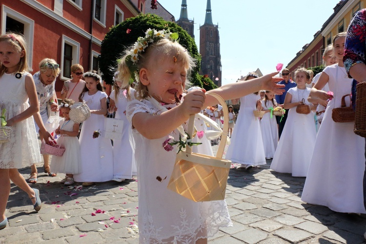 Centralna Procesja Bożego Ciała we Wrocławiu