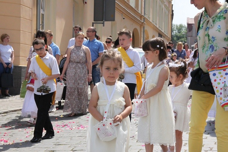 Msza św. i procesja Bożego Ciała w Ziębicach