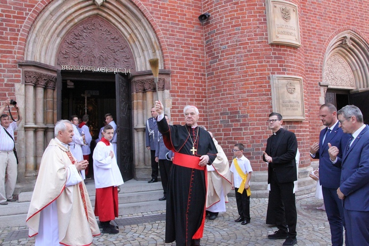 Msza św. i procesja Bożego Ciała w Ziębicach