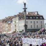 Tysiące warszawiaków na procesji Bożego Ciała