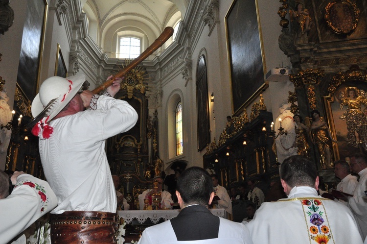 Boże Ciało w Łowiczu - Eucharystia