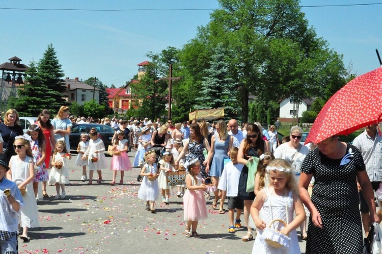 Procesja w Tarnobrzegu-Sobowie