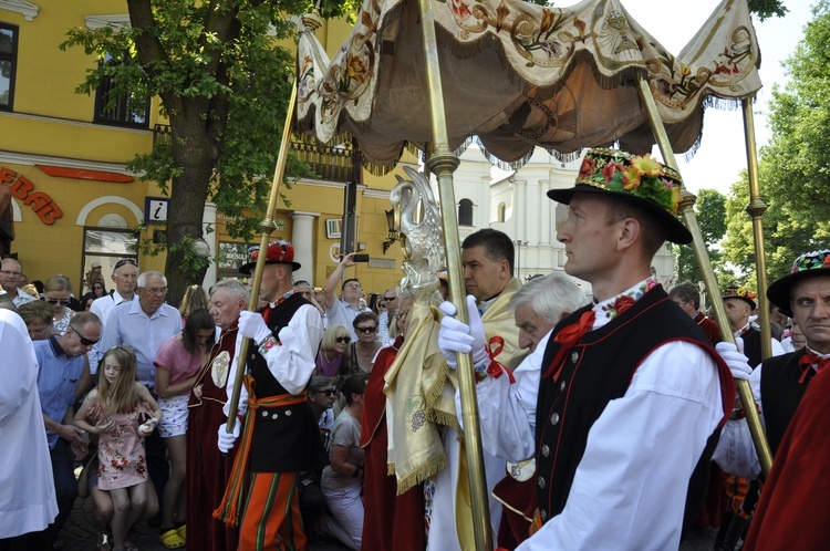 Boże Ciało w Łowiczu - procesja