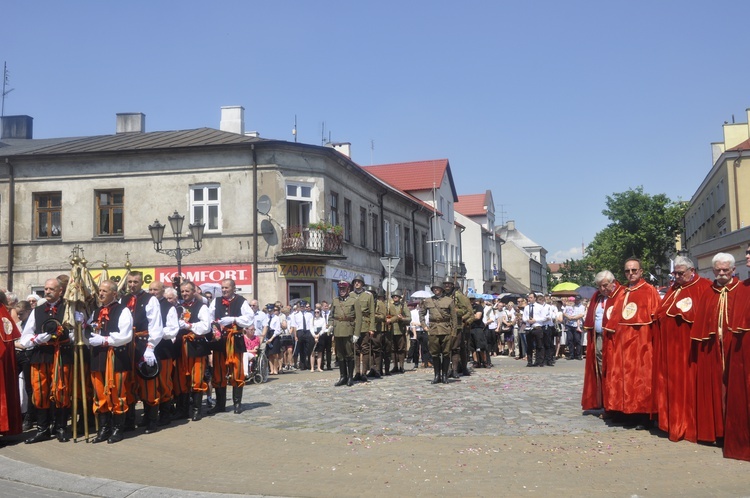 Boże Ciało w Łowiczu - procesja