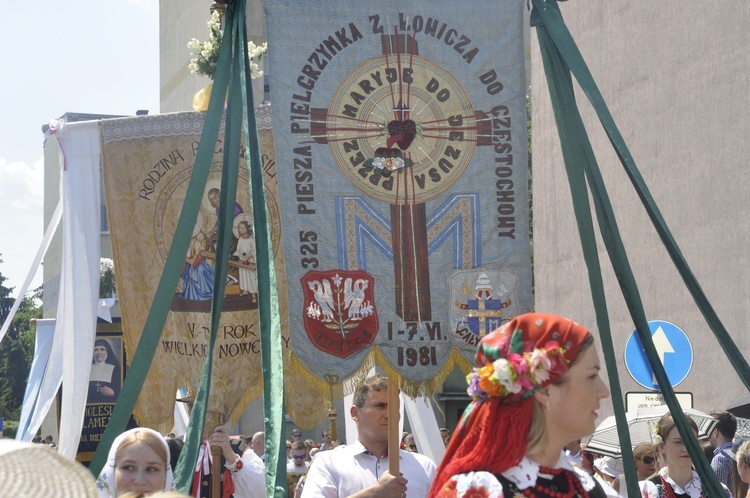 Boże Ciało w Łowiczu - procesja