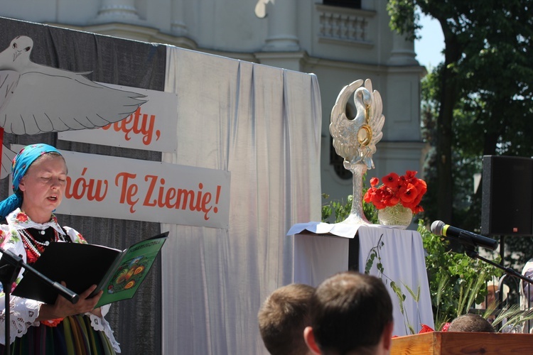 Boże Ciało w Łowiczu - procesja