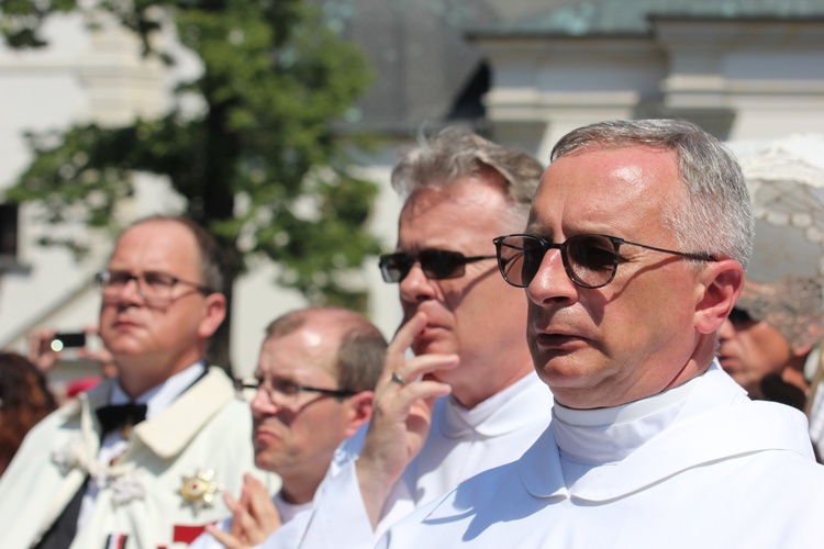 Boże Ciało w Łowiczu - procesja