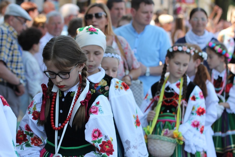 Boże Ciało w Łowiczu - procesja