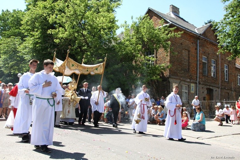 Ciechanów. Boże Ciało w centrum miasta