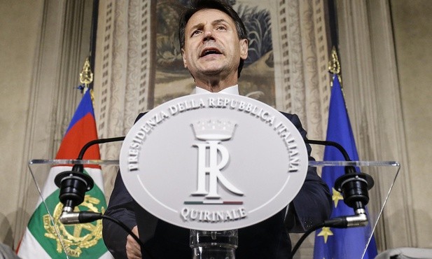 Prezydent Włoch zaprzysiężył "rząd zmian"