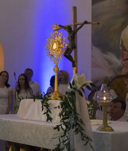 Nowosolskie uwielbienie w Boże Ciało