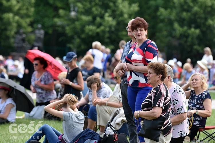 VI Ogólnopolska Pielgrzymka Żywego Różańca na Jasną Górę