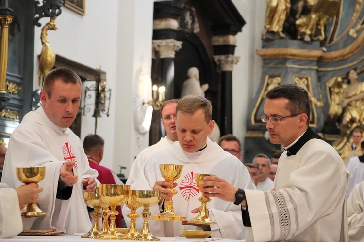 Święcenia kapłańskie w Łowiczu