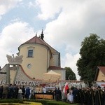 Msza św. i odsłonięcie pomnika w Morawicy