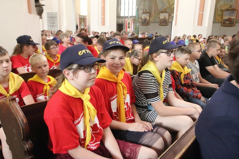 Statki w porcie Chojnów