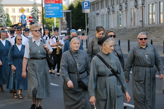 ​Dziękczynna procesja w Święto Dziękczynienia