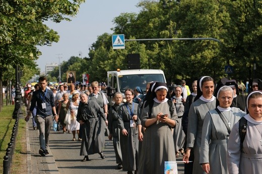 ​Dziękczynna procesja w Święto Dziękczynienia