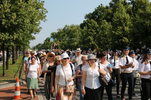 ​Dziękczynna procesja w Święto Dziękczynienia