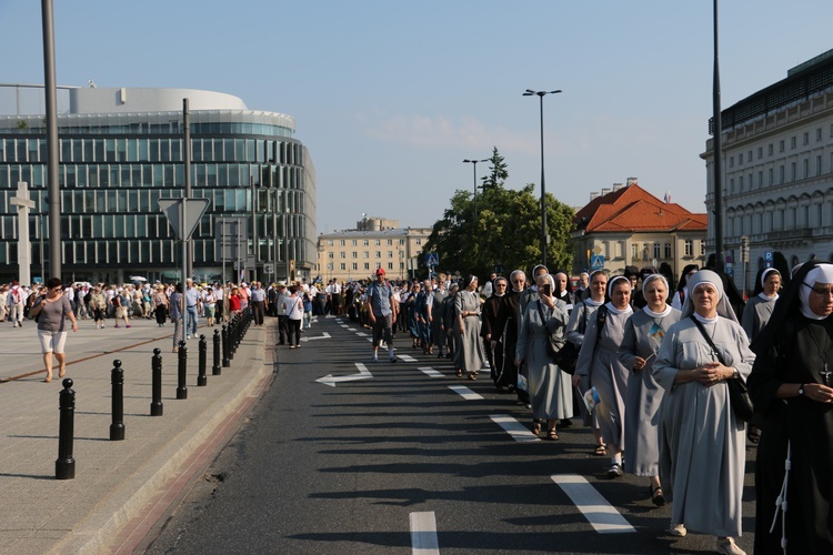 ​Dziękczynna procesja w Święto Dziękczynienia