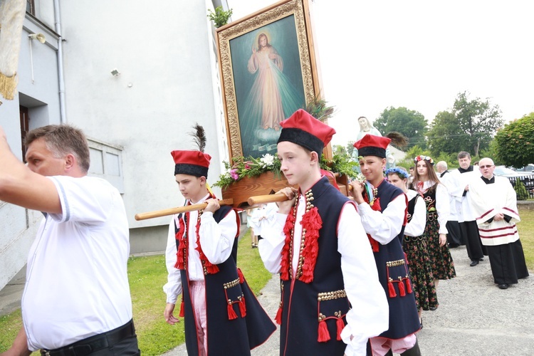 Poświęcenie plebanii i odpust w Grabnie
