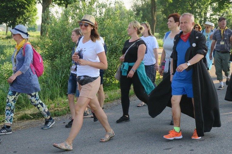 Drugi dzień pielgrzymowania do Mątowów Wielkich