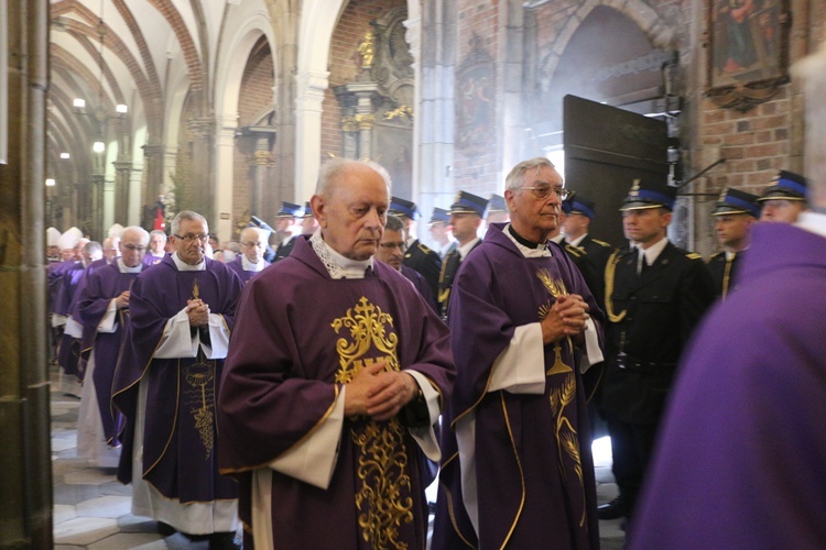 Uroczystości pogrzebowe śp. ks. inf. Adama Drwięgi