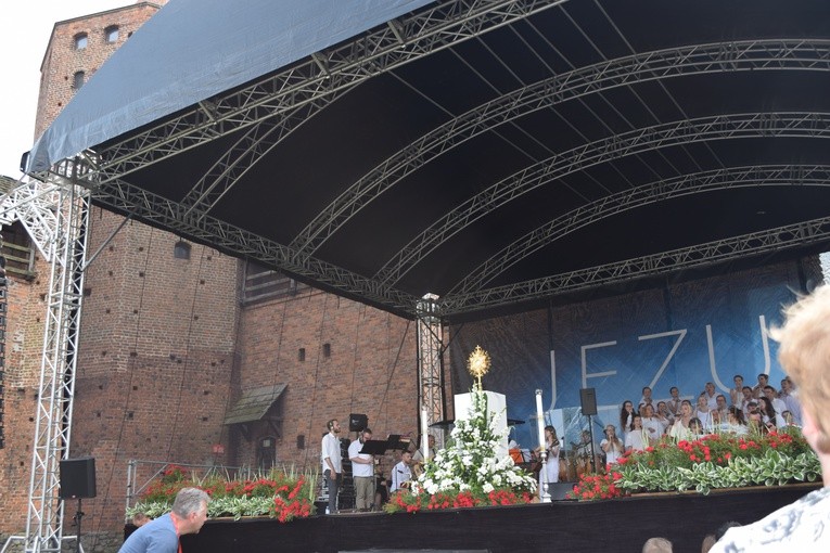 Koncert uwielbienia oczami uczestników