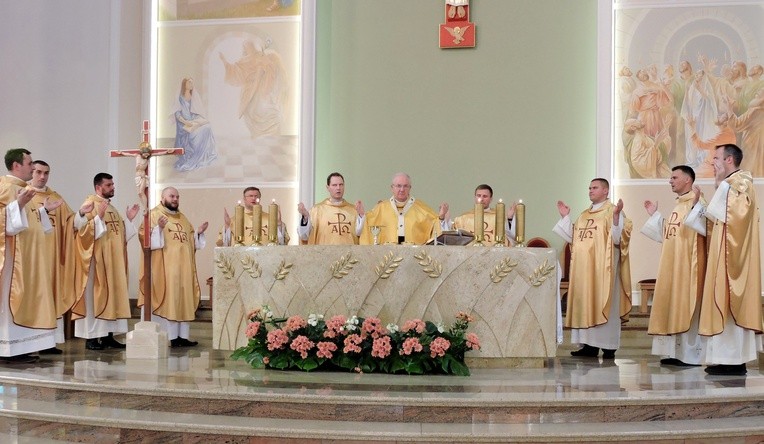 Mszę św. dziękczynną odprawiono w sanktuarium MB Latyczowskiej