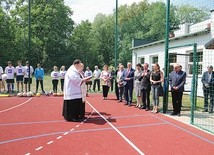 ▼	Uroczyste przecięcie wstęgi i poświęcenie obiektu poprzedziło sportowy pokaz.