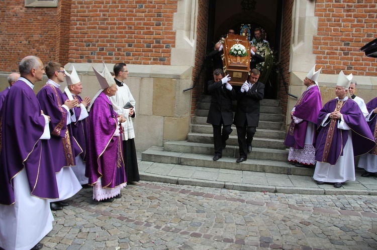 Pożegnanie śp. ks. P.M. Gajdy w tarnowskiej katedrze