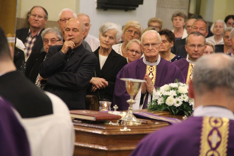 Pożegnanie śp. ks. P.M. Gajdy w tarnowskiej katedrze