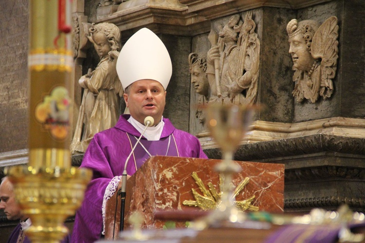 Pożegnanie śp. ks. P.M. Gajdy w tarnowskiej katedrze