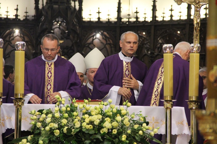 Pożegnanie śp. ks. P.M. Gajdy w tarnowskiej katedrze