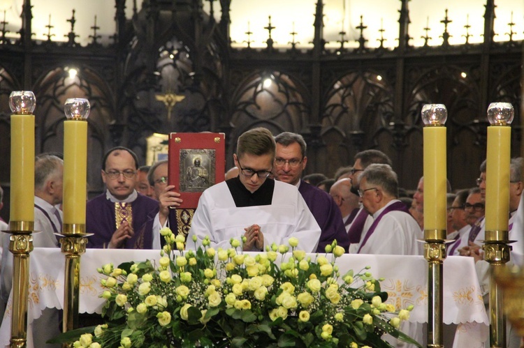 Pożegnanie śp. ks. P.M. Gajdy w tarnowskiej katedrze