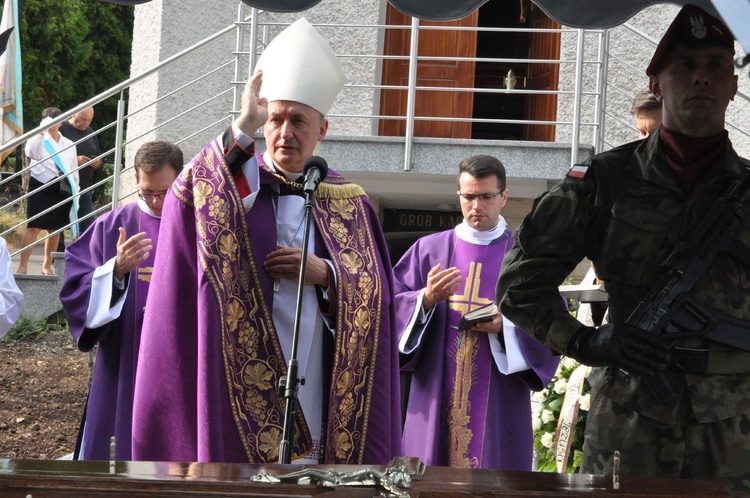 Pogrzeb ks. Gajdy w Porąbce Uszewskiej