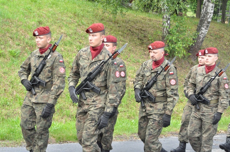 Pogrzeb ks. Gajdy w Porąbce Uszewskiej