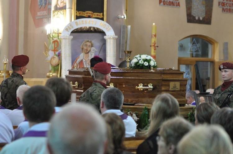 Pogrzeb ks. Gajdy w Porąbce Uszewskiej