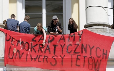 Protest na UW bez wsparcia Parlamentu Studentów ani samorządu studentów UW