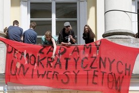 Protest na UW bez wsparcia Parlamentu Studentów ani samorządu studentów UW