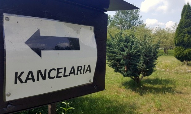 Parafianie proszą, by przez pomyłkę dziennikarską nie łączyć z tą sprawą wizerunku ich proboszcza, kościoła i wioski