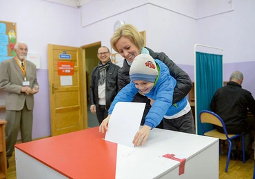 Głosowanie rodzinne ma złagodzić negatywne konsekwencje dla demokracji wynikające z demografii.