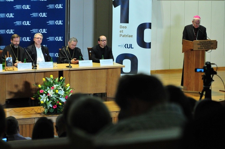 Lubelska promocja książki "Dialog leczy rany"