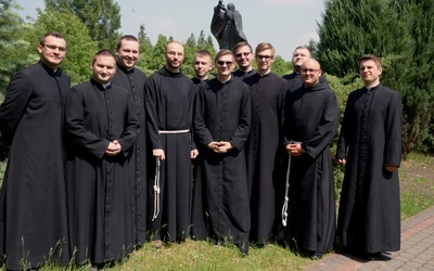Do przyjęcia święceń diakonatu przygotowuje się 11 alumnów z radomskiego seminarium