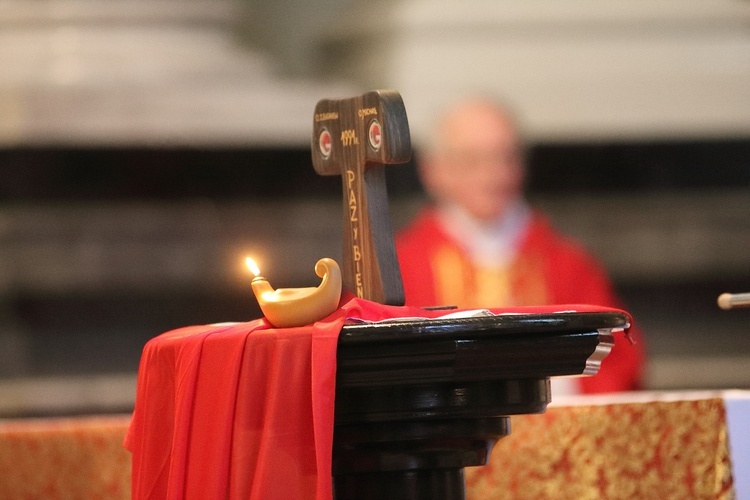 Te Deum za sześć dekad