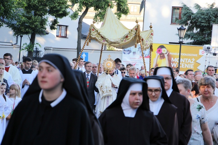 Zakończenie oktawy Bożego Ciała w Łowiczu