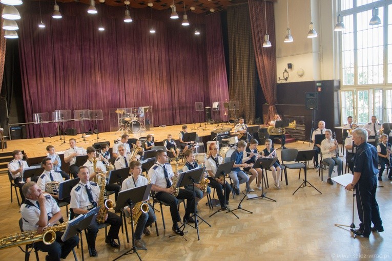 Orkiestra Policyjna dla Salezu