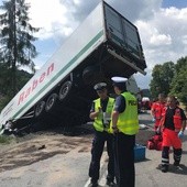 Ponad 40 osób poszkodowanych w wypadku na zakopiance